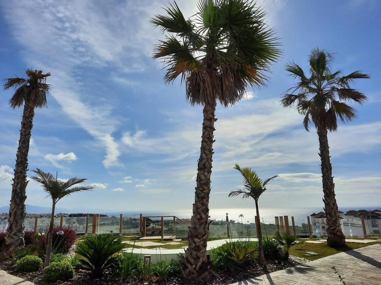 Apartmán Atico Familiar Vistas Al Mar Manilva Exteriér fotografie
